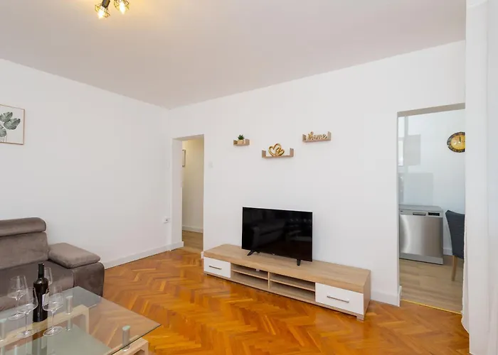 Marin Apartment