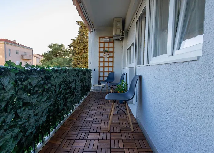 Marin Apartment *